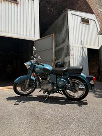 Royal Enfield Classic 500 Squadron Blue
