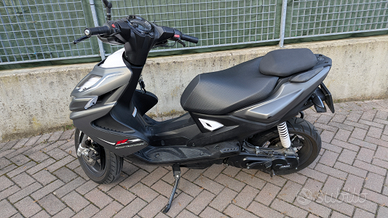 Yamaha Aerox 50 - 2 tempi