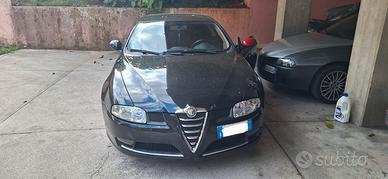 alfa romeo gt