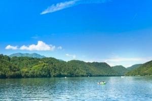 Vacanza al lago di Levico, bilocale con giardino