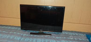 Televisore UE28J4100AkXZT