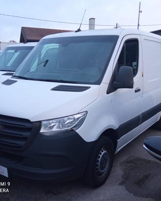 Mercedes Benz SPRINTER TETTO BASSO PASSO MEDIO