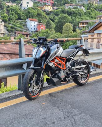 Ktm duke 125
