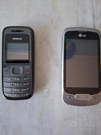 2 vecchi cellulari