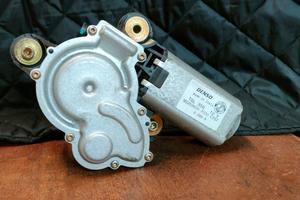 Motorino tergilunotto 