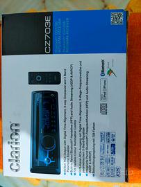 Autoradio Clarion CZ703E