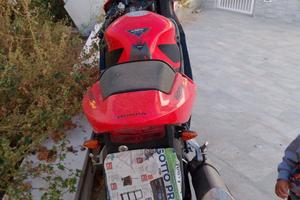 HONDA CBR 600