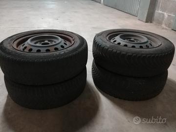 Pneumatici Invernali con cerchi 175/65 R14 82T M+S