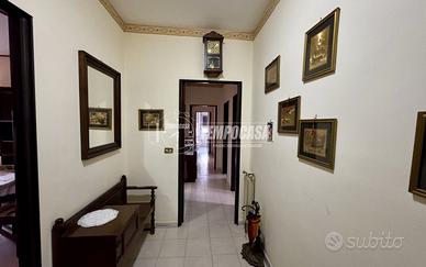 Appartamento a San Nicola la Strada 4 locali