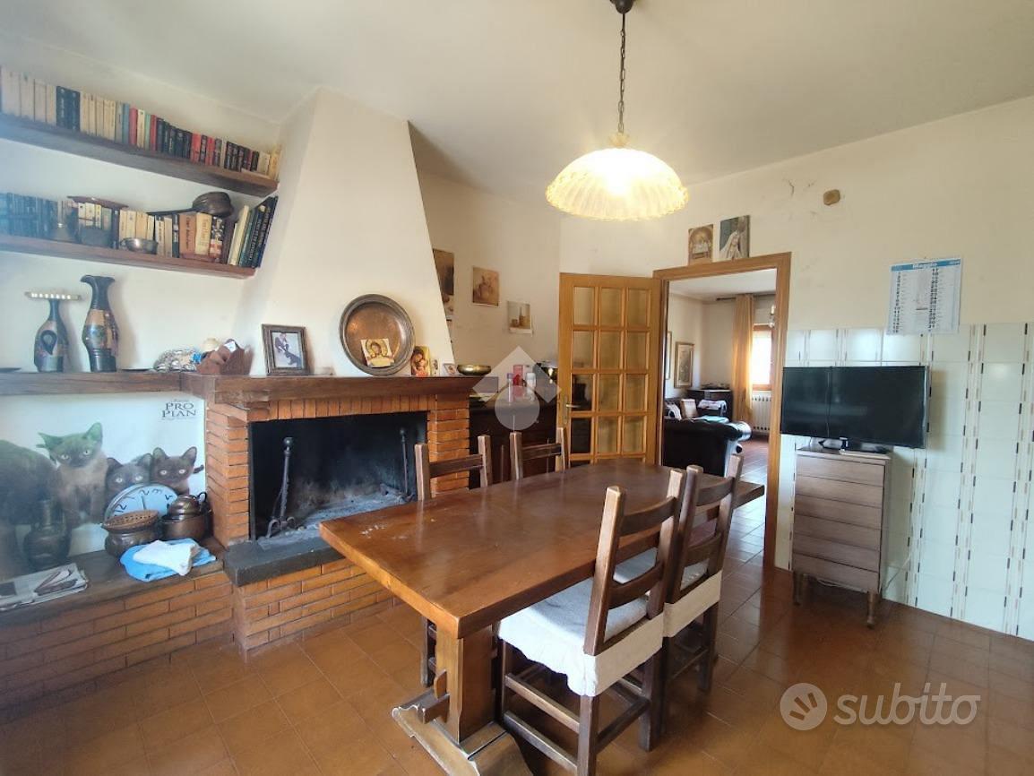4 LOCALI A MONTEFALCO - Vista 3