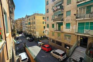 3 LOCALI A GENOVA