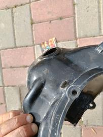 Cuffia piaggio vespa 90 SS plastica nera