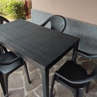 TAVOLO DA ESTERNO CON 4 SEDIE