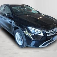 MERCEDES GLA (X156) GLA 180 Business E...