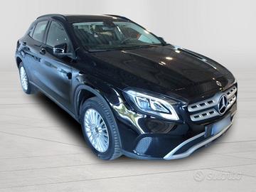 MERCEDES GLA (X156) GLA 180 Business E...