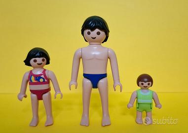 Playmobil Papà e bambini in costume da bagno 