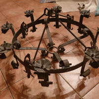 Lampadario in ferro battuto