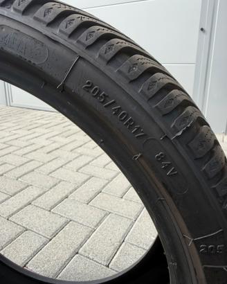 Pneumatici invernali 205 40 R17 Kleber