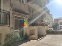 comodo-piano-rialzato-con-posto-auto-in-garage