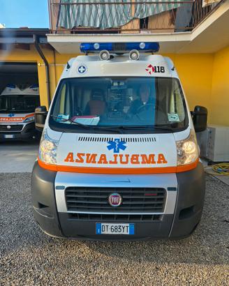 ambulanza 4x 4 