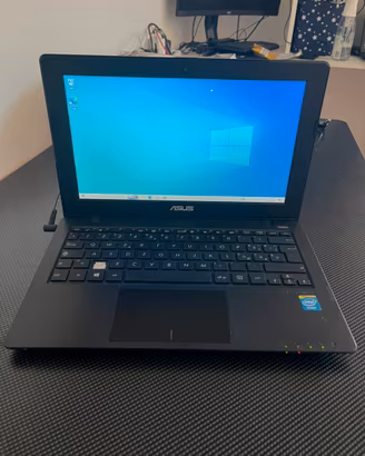 Portatile Asus Win10 4/500GB