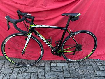 Bicicletta da corsa marca SCOTT CR1