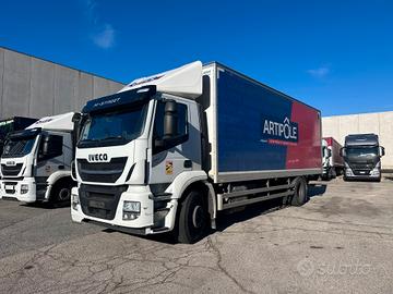 2018 IVECO Stralis Hi-Street 330