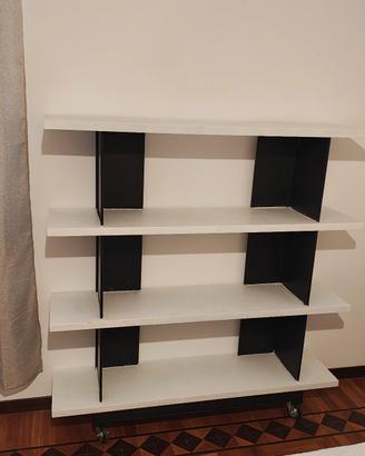 LIBRERIA CON RUOTE 
