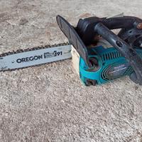 Motosega da potatura Makita