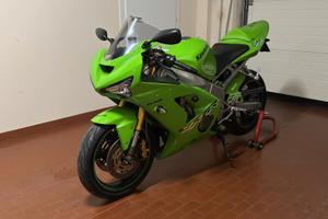 Kawasaki Ninja ZX-6 r-636