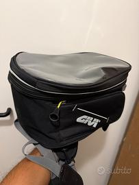 Borsa per serbatoio moto - Givi EA117