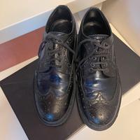 Scarpa allacciata donna in pelle