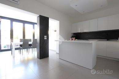 3 LOCALI A MARTINSICURO