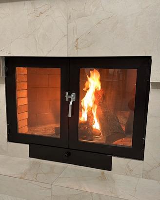 Sportello in acciao per camino