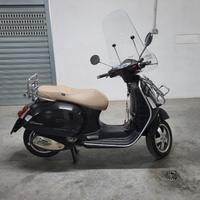 Piaggio Vespa 300 GTS hpe - 2016