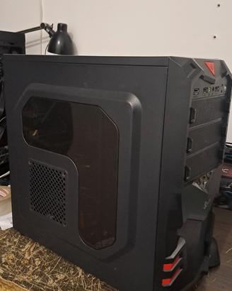 PC fisso gaming + monitor
