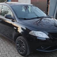 Lancia Ypsilon 0.9 TwinAir Metano
