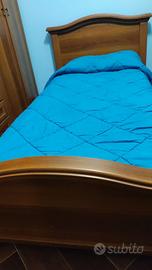 Letto piazza singola con doghe, materasso e topper