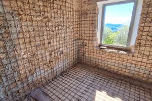 Casolare da ristrutturare zona nievole