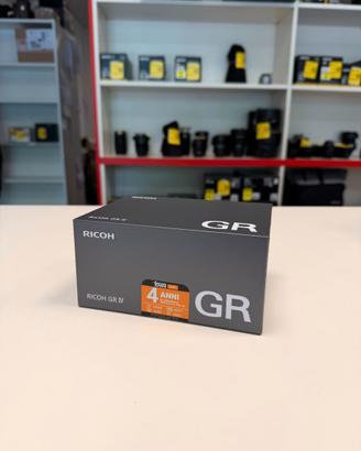 Ricoh GR IV Nuova