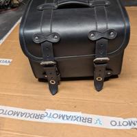 Bauletto in pelle fatto a mano per moto custom