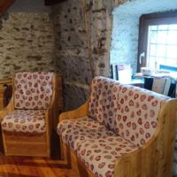 divano e poltrona in stile montagna 