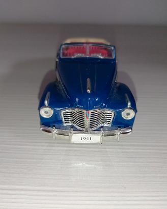 Modellino Auto D Epoca  Buick Roadmaster 1/24