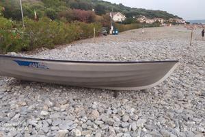 Barca Svedese Linder Fishing 4.40 possibile 4 CV.