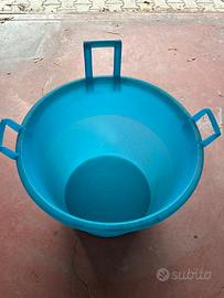 Bacinella grande in plastica