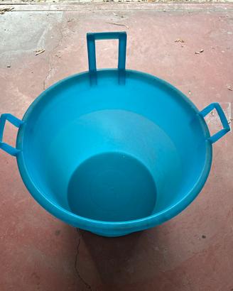 Bacinella grande in plastica
