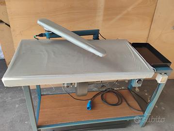 Banco da stiro professionale 