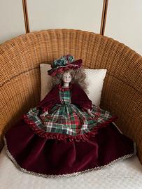 Bambola da collezione di porcellana