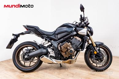 HONDA CB 650 R E-CLUTCH - 2025