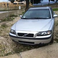 Volvo S 60 per ricambi 2.4 td 2.0.0.3